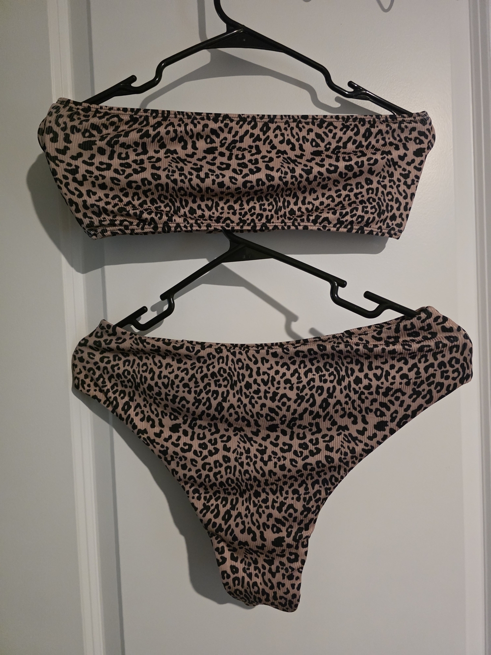Women’s Leopard Print Bandeau Bikini Set - Beige/Black
